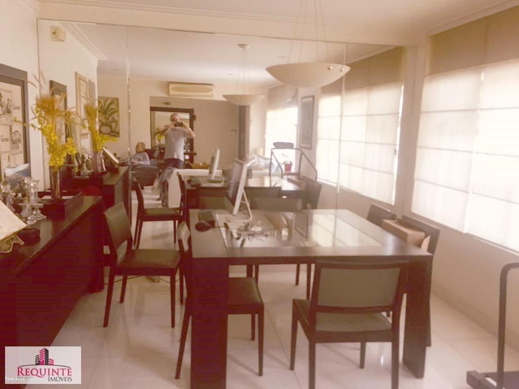 Sobrado, 5 quartos, 240 m² - Foto 1