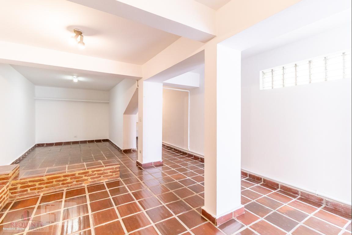 Sobrado, 3 quartos, 279 m² - Foto 1
