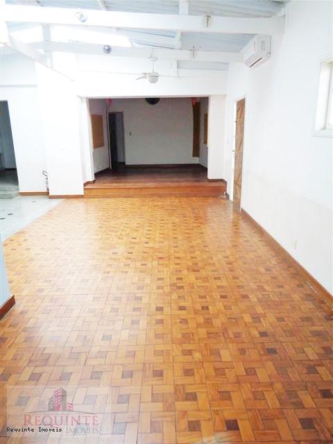 Casa, 3 quartos, 244 m² - Foto 1