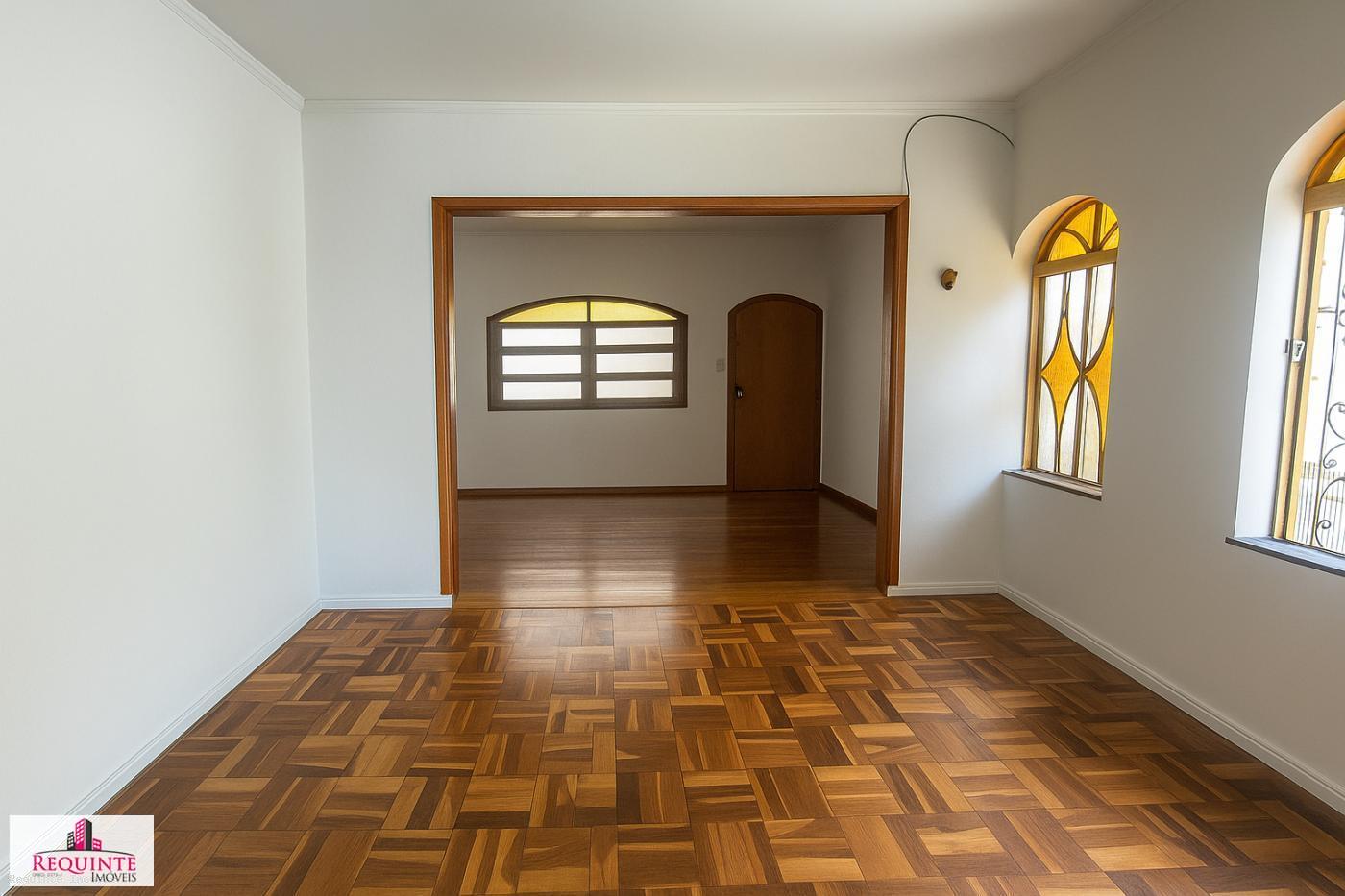 Casa, 2 quartos, 157 m² - Foto 1