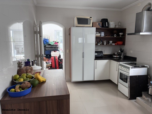 Sobrado, 3 quartos, 200 m² - Foto 8