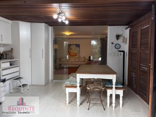 Casa, 3 quartos, 200 m² - Foto 2